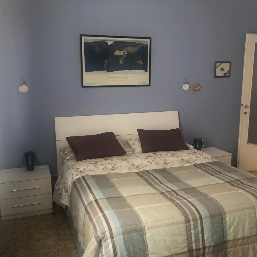 Apartment Montebello Парма Экстерьер фото