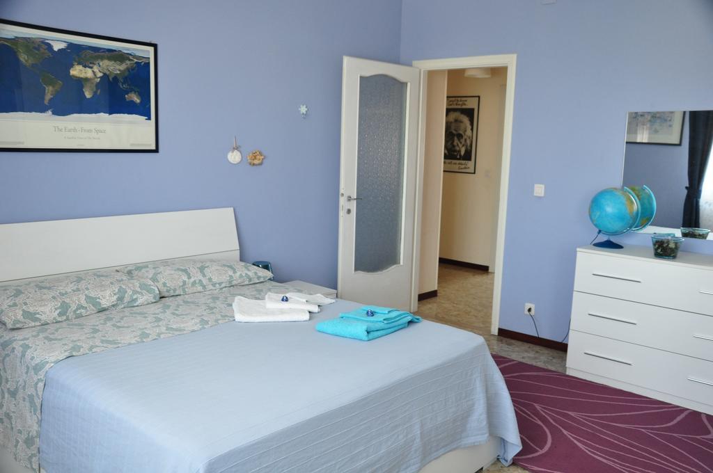 Apartment Montebello Парма Экстерьер фото